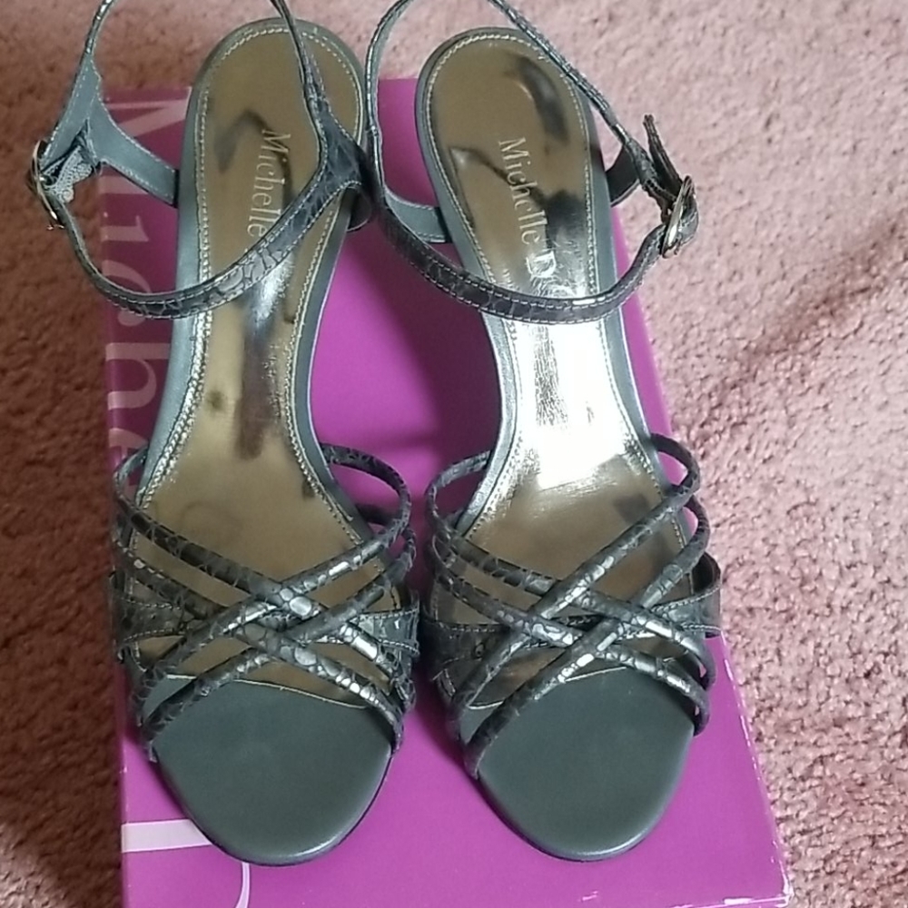 Michelle D. Sandals